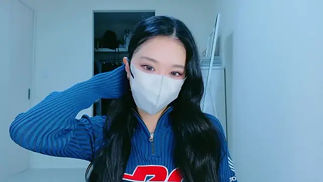 Snapshot of ramuchan_desu chatting on 5, 10, 2025 ramuchan desu online show from 5, 10, 2025