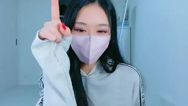 Snapshot of ramuchan_desu chatting on 7, 10, 2025 ramuchan desu online show from 7, 10, 2025