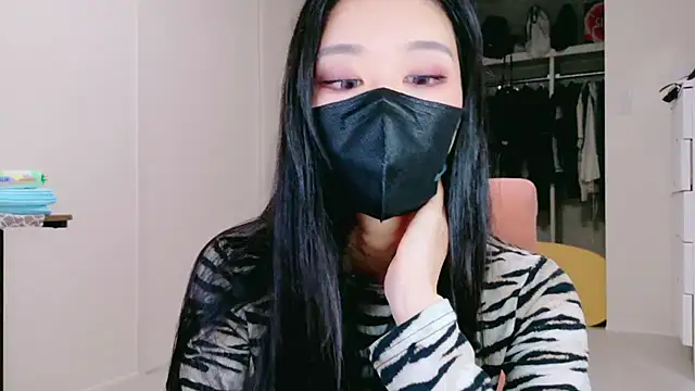 Snapshot of ramuchan_desu chatting on 16, 10, 2025 ramuchan desu online show from 16, 10, 2025