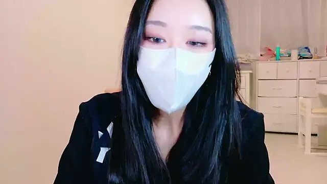 Snapshot of ramuchan_desu chatting on 1, 11, 2025 ramuchan desu online show from 1, 11, 2025