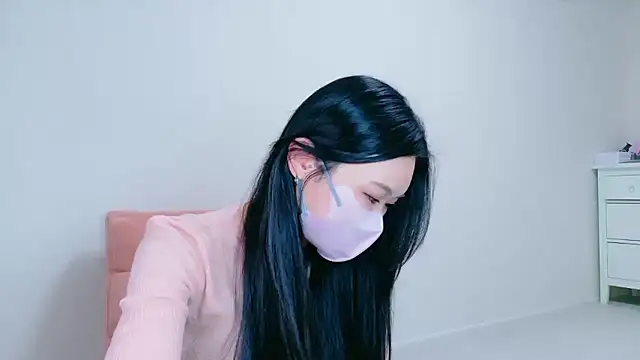 Snapshot of ramuchan_desu chatting on 6, 11, 2025 ramuchan desu online show from 6, 11, 2025