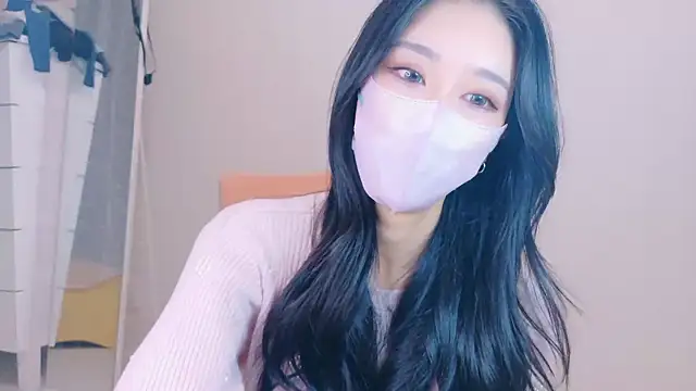 Snapshot of ramuchan_desu chatting on 17, 11, 2025 ramuchan desu online show from 17, 11, 2025