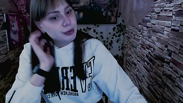 Amanda Bright  online show from 5, 10, 2025