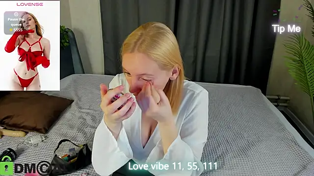 Anna Chelsea online show from 1, 11, 2025