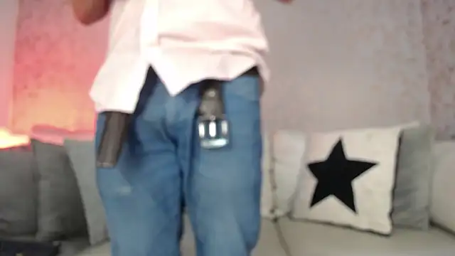 Snapshot of JuanKFit_45 chatting on 19, 11, 2025 JuanKFit 45 online show from 19, 11, 2025