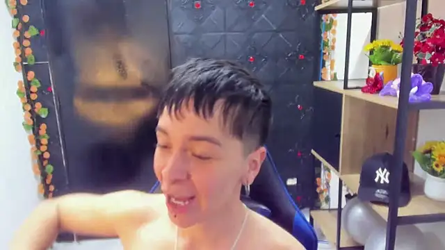 Snapshot of _Hannah_Hot chatting on 1, 4, 2026 Hannah Hot online show from 1, 4, 2026