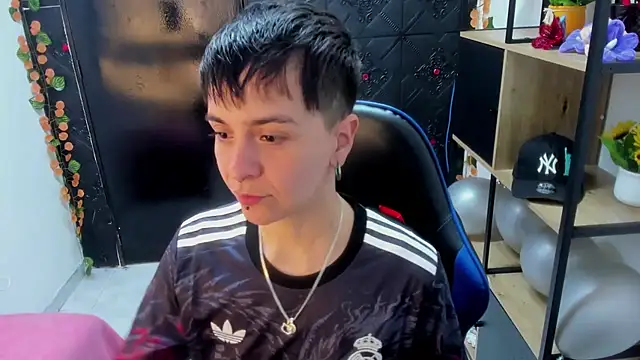 Snapshot of _Hannah_Hot chatting on 2, 4, 2026 Hannah Hot online show from 2, 4, 2026