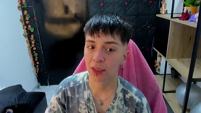 Snapshot of _Hannah_Hot chatting on 3, 4, 2026 Hannah Hot online show from 3, 4, 2026