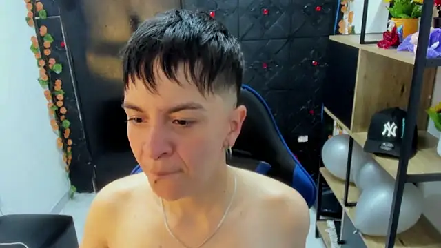 Snapshot of _Hannah_Hot chatting on 4, 4, 2026 Hannah Hot online show from 4, 4, 2026