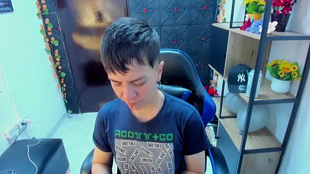 Snapshot of _Hannah_Hot chatting on 9, 4, 2026 Hannah Hot online show from 9, 4, 2026