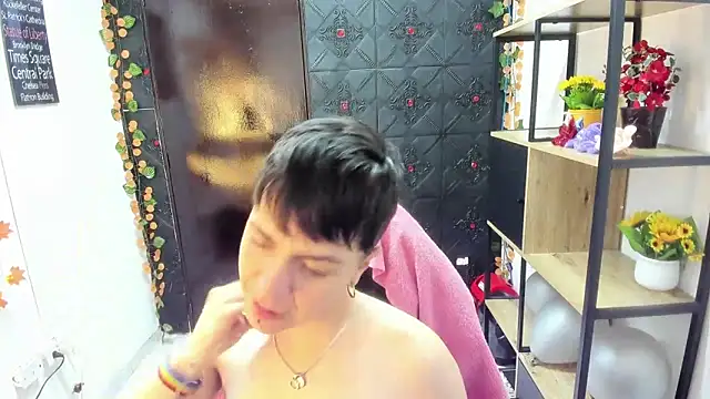 Snapshot of _Hannah_Hot chatting on 10, 4, 2026 Hannah Hot online show from 10, 4, 2026