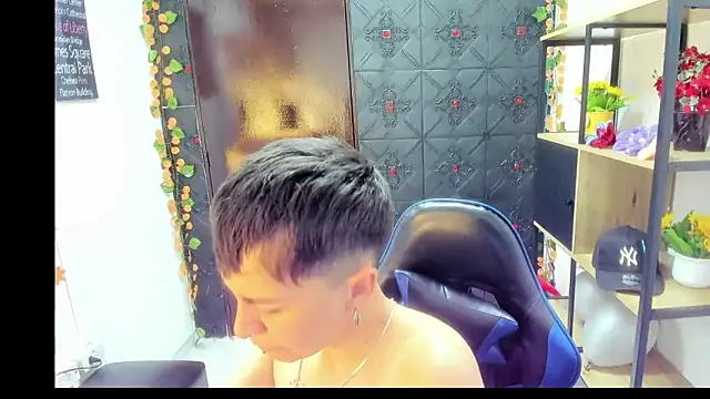 Snapshot of _Hannah_Hot chatting on 11, 4, 2026 Hannah Hot online show from 11, 4, 2026