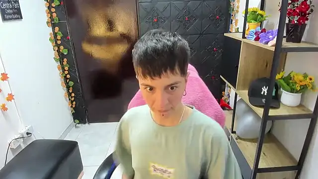 Snapshot of _Hannah_Hot chatting on 11, 4, 2026 Hannah Hot online show from 11, 4, 2026