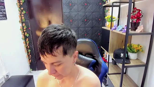 Snapshot of _Hannah_Hot chatting on 16, 4, 2026 Hannah Hot online show from 16, 4, 2026