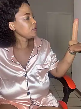 Snapshot of jayjayja19 chatting on 25, 11, 2025 jayjayja19 online show from 25, 11, 2025