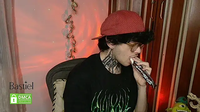 Snapshot of Mihail_leroy chatting on 9, 10, 2025 Mihail leroy online show from 9, 10, 2025