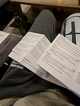 Snapshot of Ungi8961 chatting on 2, 12, 2025 Ungi8961 online show from 2, 12, 2025