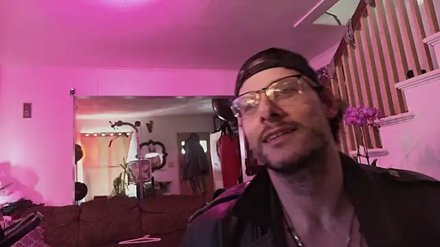 MasterDaddyCool online show from 8, 3, 2026