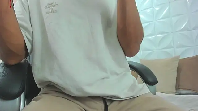 Snapshot of Ricky_Owens1 chatting on 27, 11, 2025 Ricky Owens1 online show from 27, 11, 2025