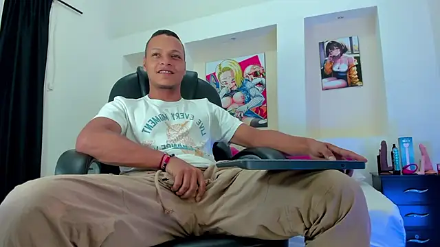 Snapshot of Ricky_Owens1 chatting on 15, 12, 2025 Ricky Owens1 online show from 15, 12, 2025