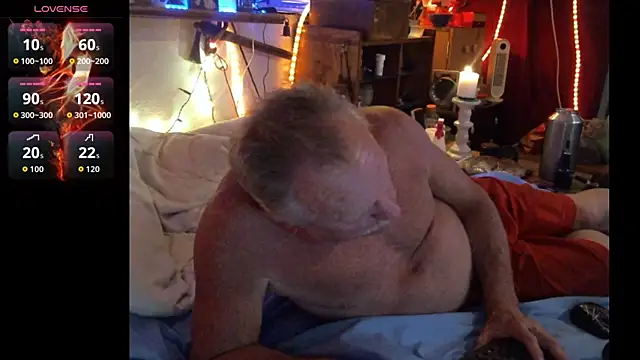 Snapshot of Pussyeat2please chatting on 2, 6, 2026 Pussyeat2please online show from 2, 6, 2026