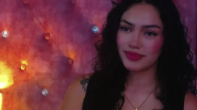 Snapshot of MaddisonBelucci chatting on 12, 9, 2025 MaddisonBelucci online show from 12, 9, 2025