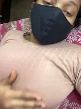 Snapshot of Priyajaanbaby chatting on 2, 3, 2026 Priyajaanbaby online show from 2, 3, 2026