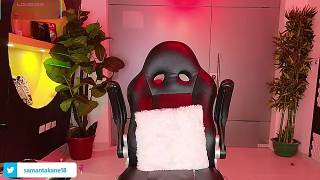 Snapshot of SamantaKane chatting on 21, 11, 2025 SamantaKane online show from 21, 11, 2025