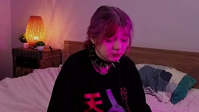 Snapshot of TaiteBeat chatting on 18, 9, 2025 TaiteBeat online show from 18, 9, 2025