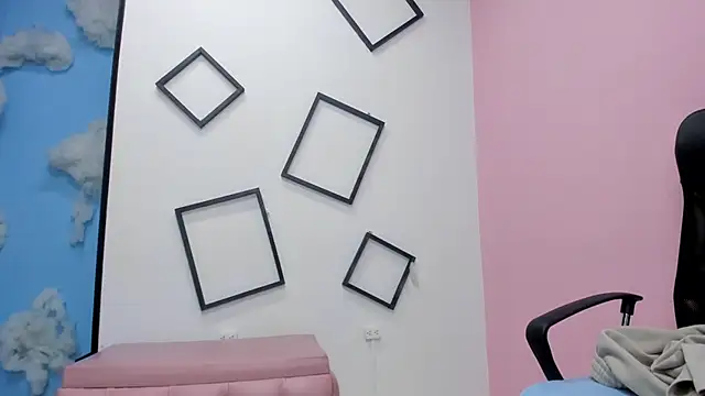 Snapshot of paula_miler1 chatting on 2, 10, 2025 paula miler1 online show from 2, 10, 2025