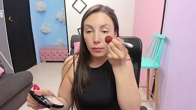 Snapshot of paula_miler1 chatting on 4, 11, 2025 paula miler1 online show from 4, 11, 2025