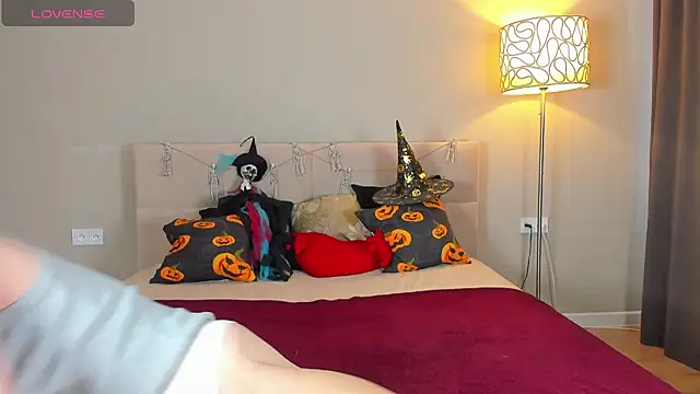 Snapshot of cutienaughtygirl chatting on 22, 10, 2025 cutienaughtygirl online show from 22, 10, 2025