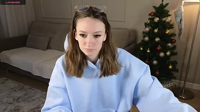 Snapshot of cutienaughtygirl chatting on 14, 1, 2026 cutienaughtygirl online show from 14, 1, 2026