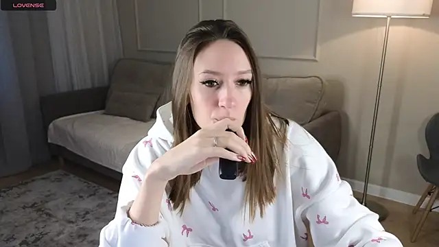 Snapshot of cutienaughtygirl chatting on 8, 2, 2026 cutienaughtygirl online show from 8, 2, 2026