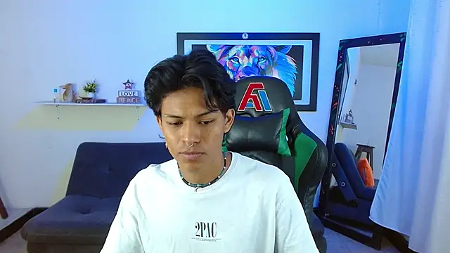 Snapshot of dreyk20 chatting on 11, 11, 2025 dreyk20 online show from 11, 11, 2025