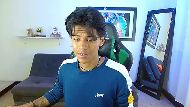 Snapshot of dreyk20 chatting on 21, 11, 2025 dreyk20 online show from 21, 11, 2025