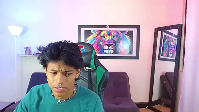 Snapshot of dreyk20 chatting on 2, 12, 2025 dreyk20 online show from 2, 12, 2025