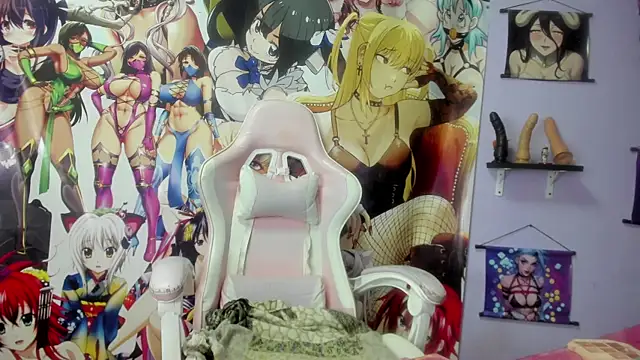 Snapshot of Kylie_Moan chatting on 12, 9, 2025 Kylie Moan online show from 12, 9, 2025