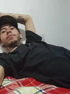 Tattoboy19cm online show from 18, 11, 2025