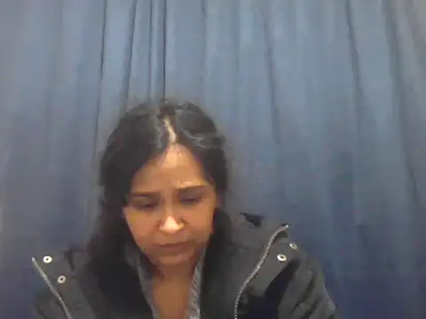 Snapshot of cute_indianxo chatting on 2, 10, 2025 cute indianxo online show from 2, 10, 2025