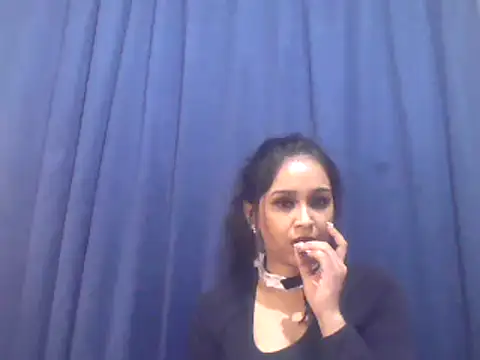 Snapshot of cute_indianxo chatting on 17, 10, 2025 cute indianxo online show from 17, 10, 2025