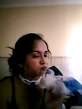 Snapshot of cute_indianxo chatting on 1, 2, 2026 cute indianxo online show from 1, 2, 2026