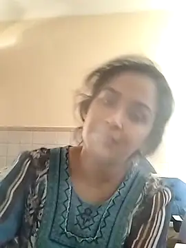 Snapshot of cute_indianxo chatting on 3, 2, 2026 cute indianxo online show from 3, 2, 2026