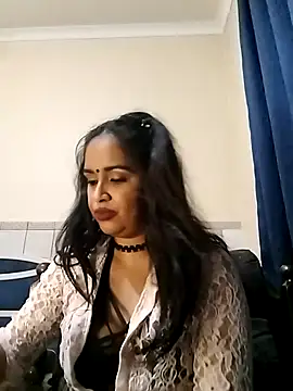 Snapshot of cute_indianxo chatting on 23, 2, 2026 cute indianxo online show from 23, 2, 2026