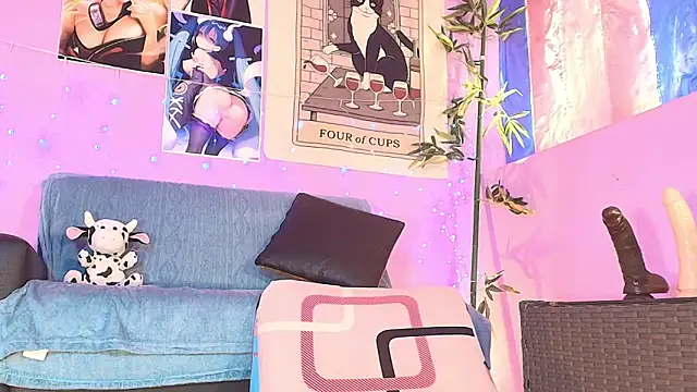 Gaia Gatex online show from 5, 11, 2025