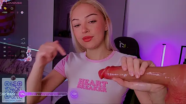 Snapshot of LeksaCandy chatting on 18, 9, 2025 LeksaCandy online show from 18, 9, 2025