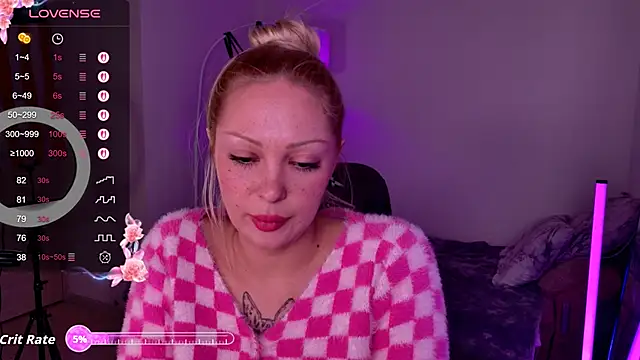 Snapshot of LeksaCandy chatting on 27, 11, 2025 LeksaCandy online show from 27, 11, 2025