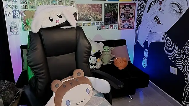 Yuhwan  online show from 13, 9, 2025