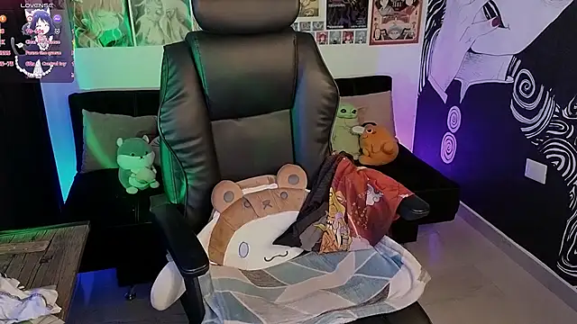 Yuhwan  online show from 24, 11, 2025