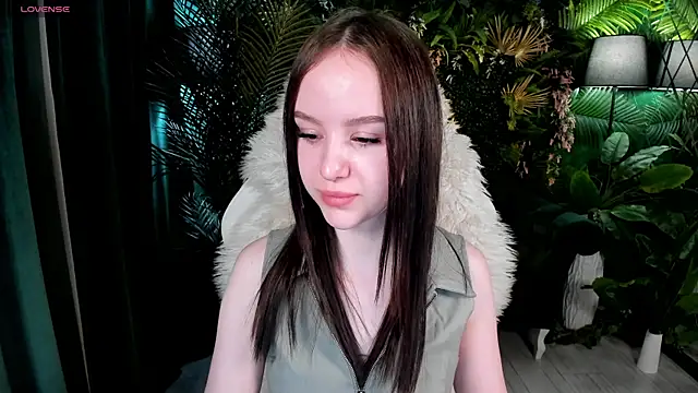 Snapshot of MarySparkle chatting on 6, 10, 2025 MarySparkle online show from 6, 10, 2025